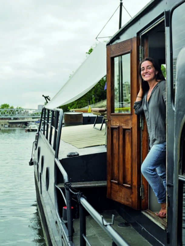 Valeriè Mazerat: vivere su una chiatta lungo la Senna