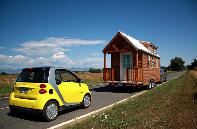 Casa mobile in legno con gancio rimorchio