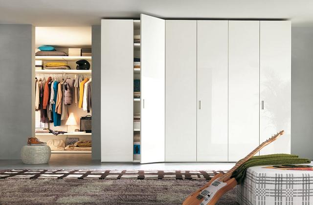 Armadio ante a battenti o scorrevoli?