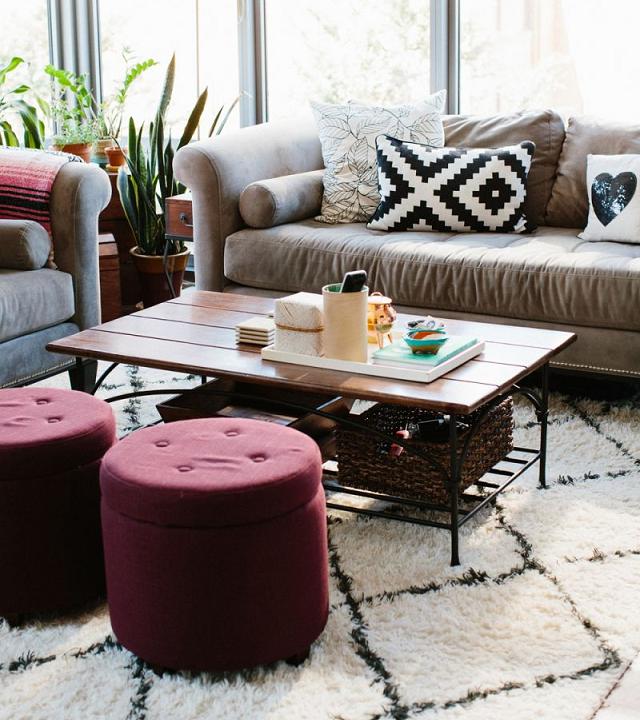 Complementi di arredo color marsala