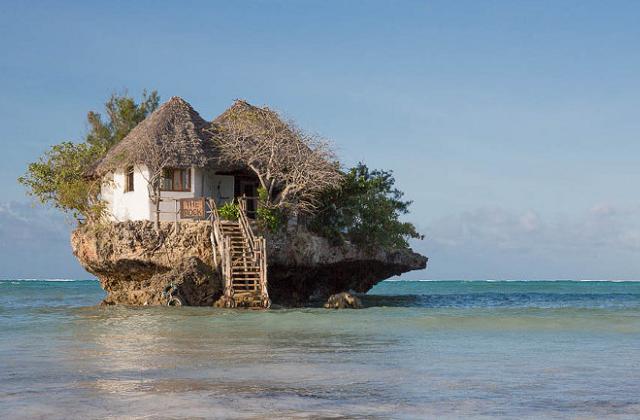 Zanzibar, il ristorante in mezzo al mare
