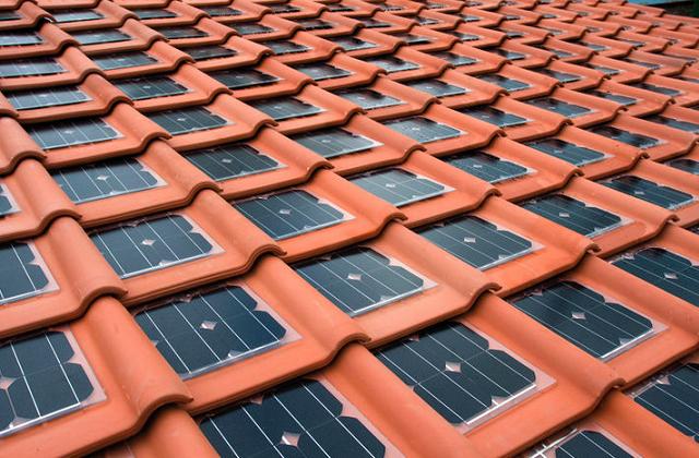 Tegole fotovoltaiche: caratteristiche, prezzi, funzionalità
