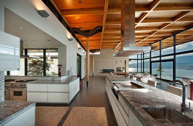 Casa galleggiante sul lago Huron