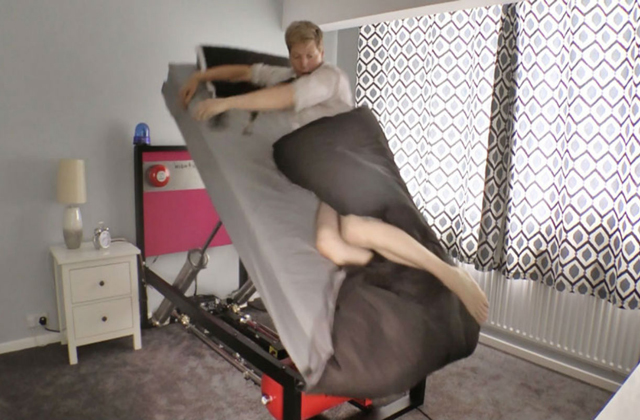 Se hai difficoltà ad alzarti la mattina, Ejector Bed ti aiuta