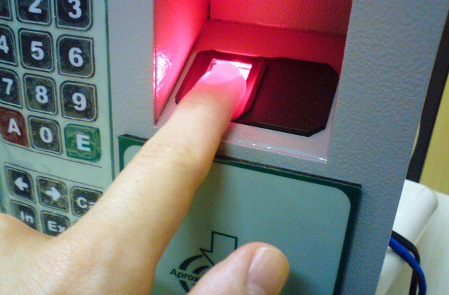 serrature con impronte digitali