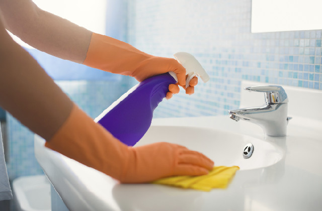  pulire il bagno