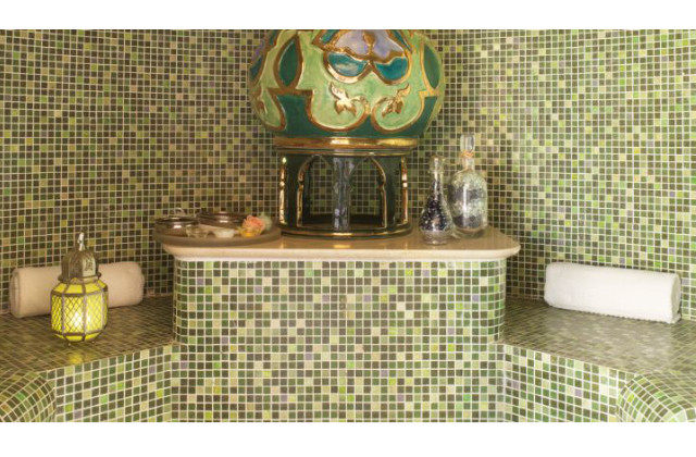 mosaico verde in un bagno turco