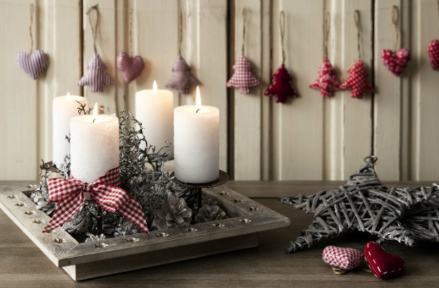 decorazioni natalizie con candele