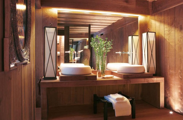 Bagno in legno: come trattare pavimenti e rivestimenti?