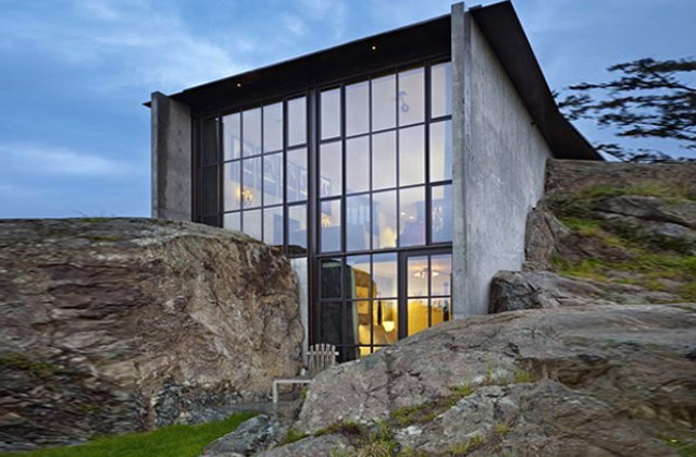 casa nella roccia in Norvegia