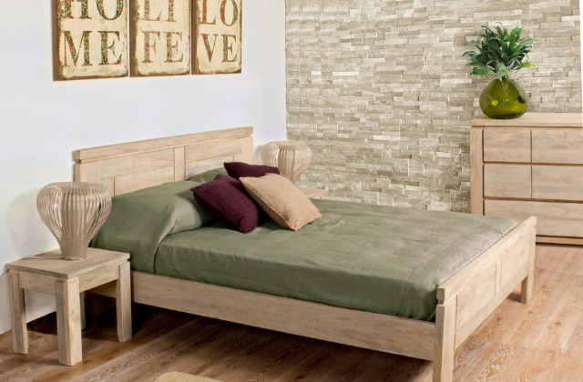 letto in legno naturale