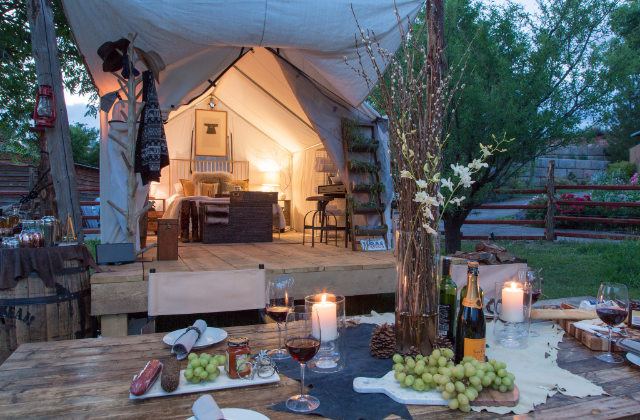 glamping a lume di candela