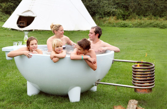 famiglia in una Dutch-tub