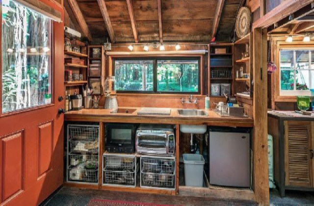 tiny house sull'albero cucina attrezzata