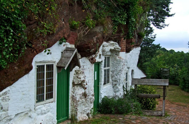 profilo casa hobbit