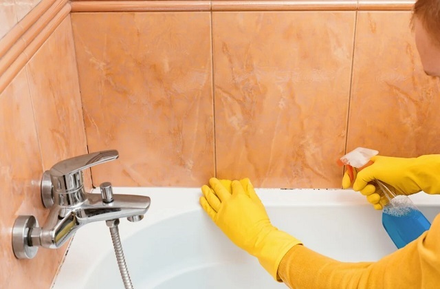 Acido muriatico: cos’è, a cosa serve e cosa pulisce in casa